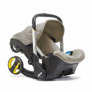 Doona Infant Car Seat and Stroller Beige! ((Original Box and Packaging))